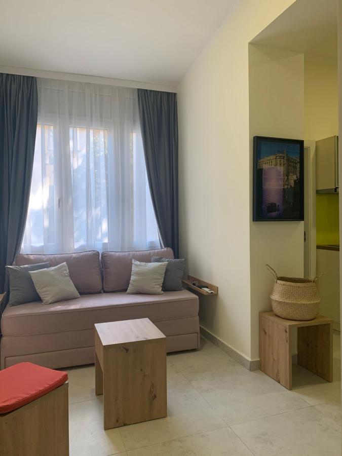 Sunlit Artist Studio Lejlighed Beograd Eksteriør billede