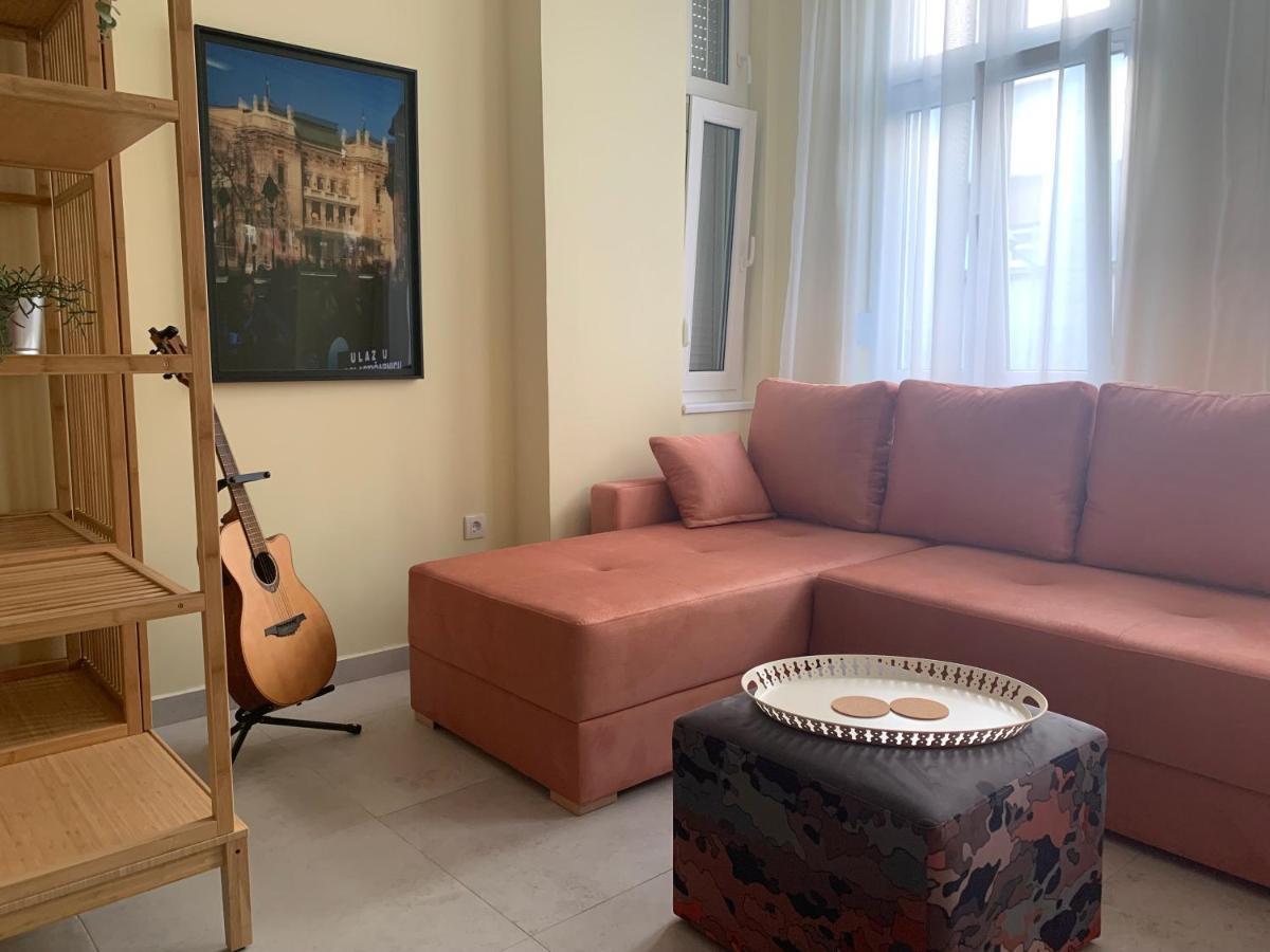 Sunlit Artist Studio Lejlighed Beograd Eksteriør billede
